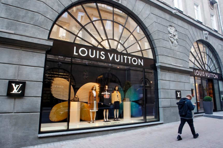 lvmh-acuerda-vender-marc-jacobs