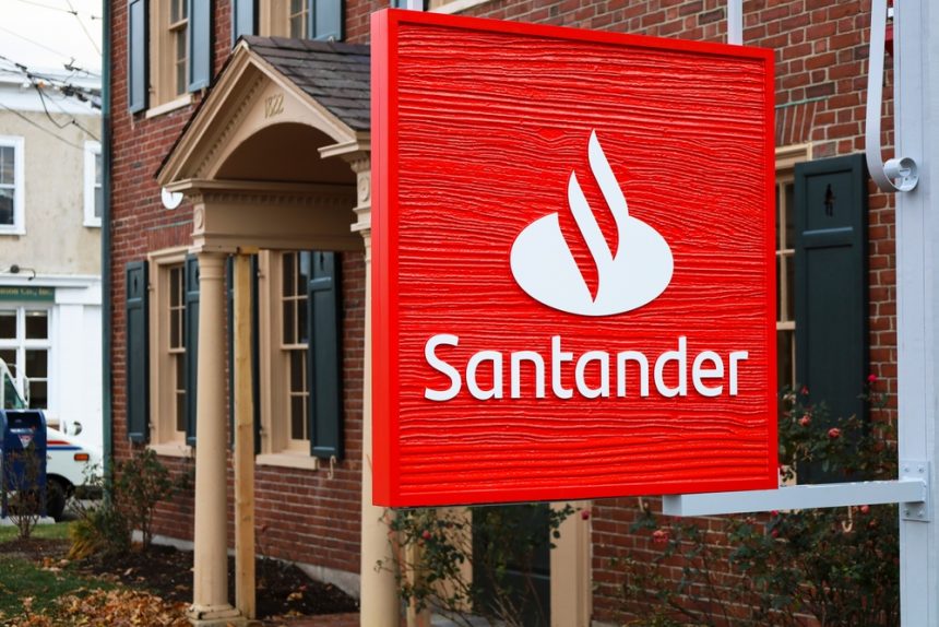 santander-estudia-vender-su-participacion-restante-en-polonia