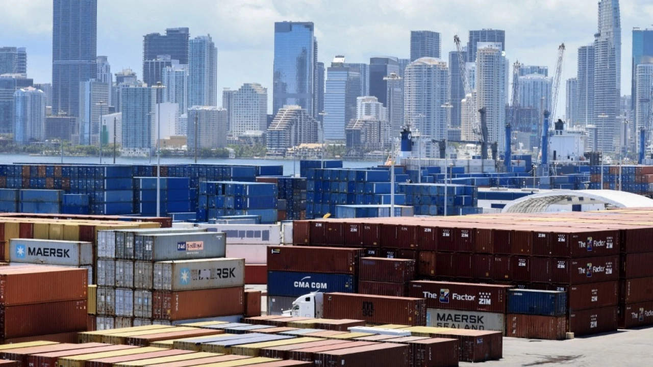 Canada-cae-en-recesion-tecnica-por-presion-economica-actual