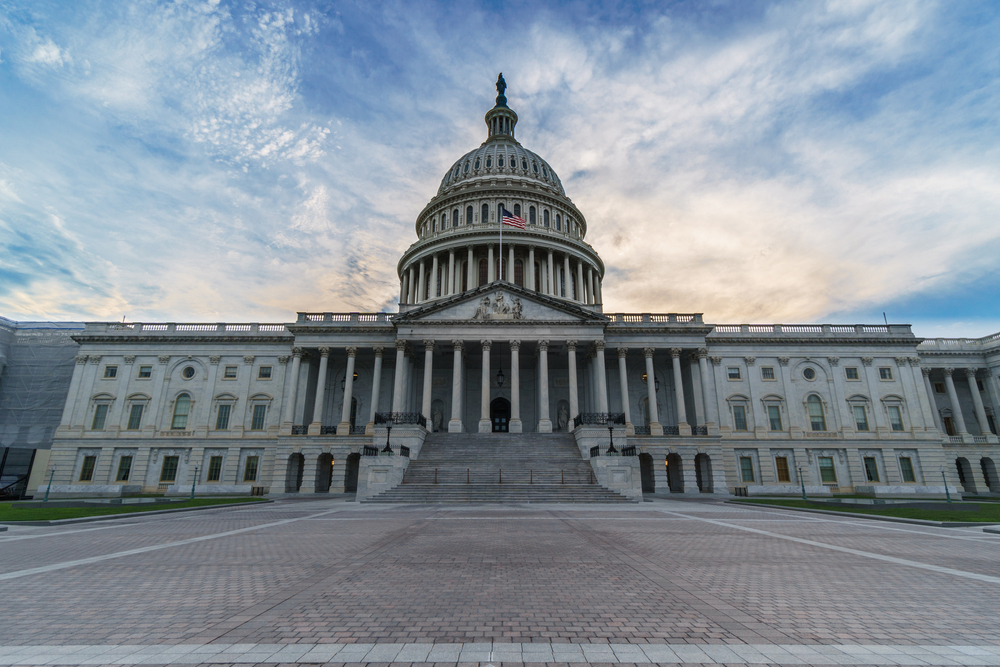 Senado-de-EE.UU_.-aprueba-historico-paquete-migratorio-de-US-70.000-millones