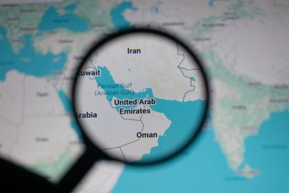 irán-garantiza-el-tránsito-comercial-por-ormuz
